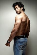 Vidyut Jamwal as Top Fit man Vidyut Jamwal as Top Fit man